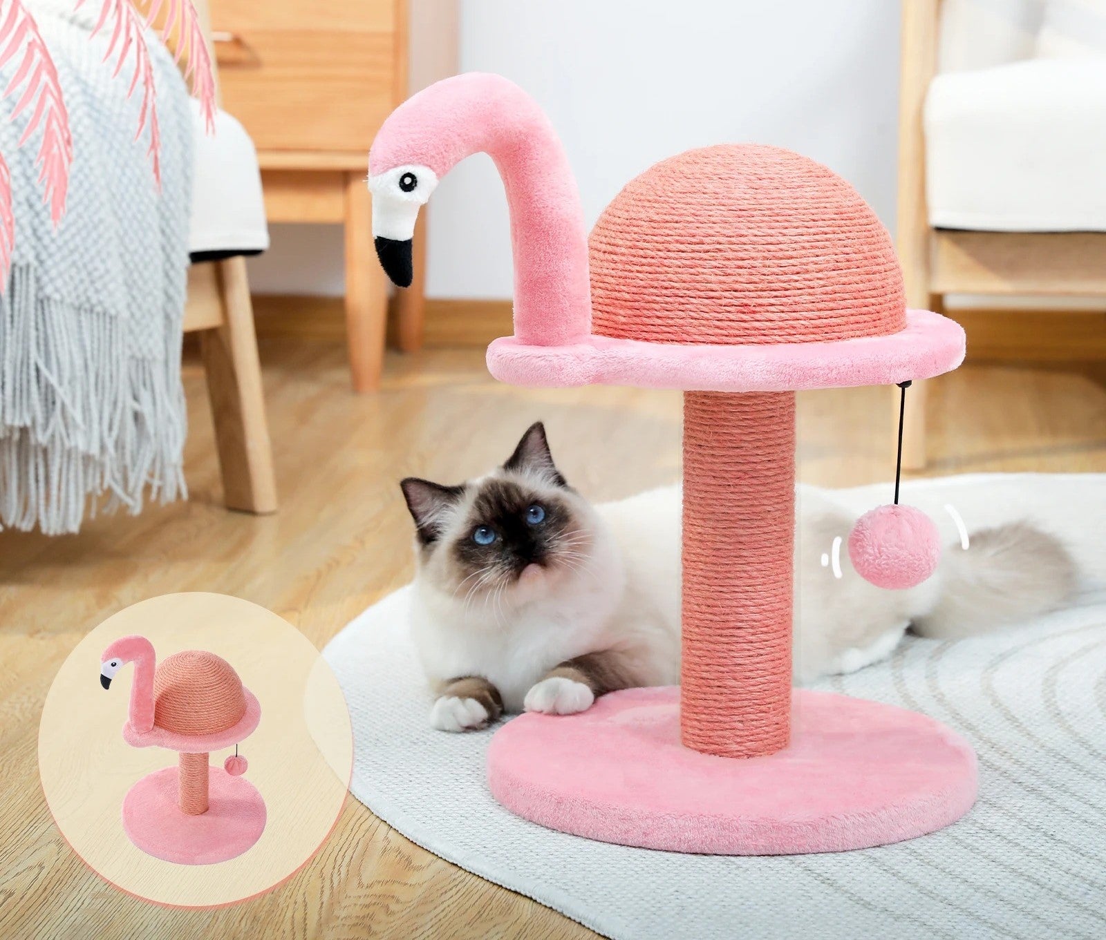 arbre à chat bois avec un chat assis en dessous de flamant rose